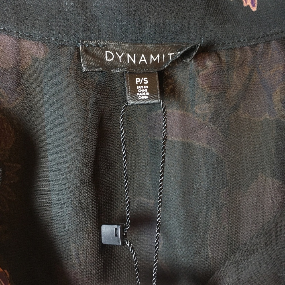 Dynamite Leni Floral Blouse with Buttons Size Small - Picture 9 of 12